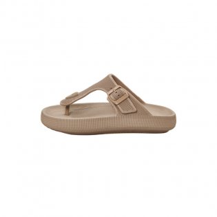 body-action-sea-sandals-091504-tan-beige