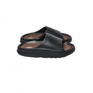 body-action-pool-slides-093609-black