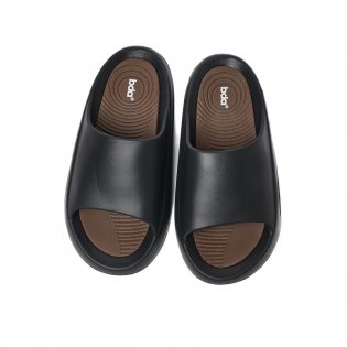 body-action-pool-slides-093609-black